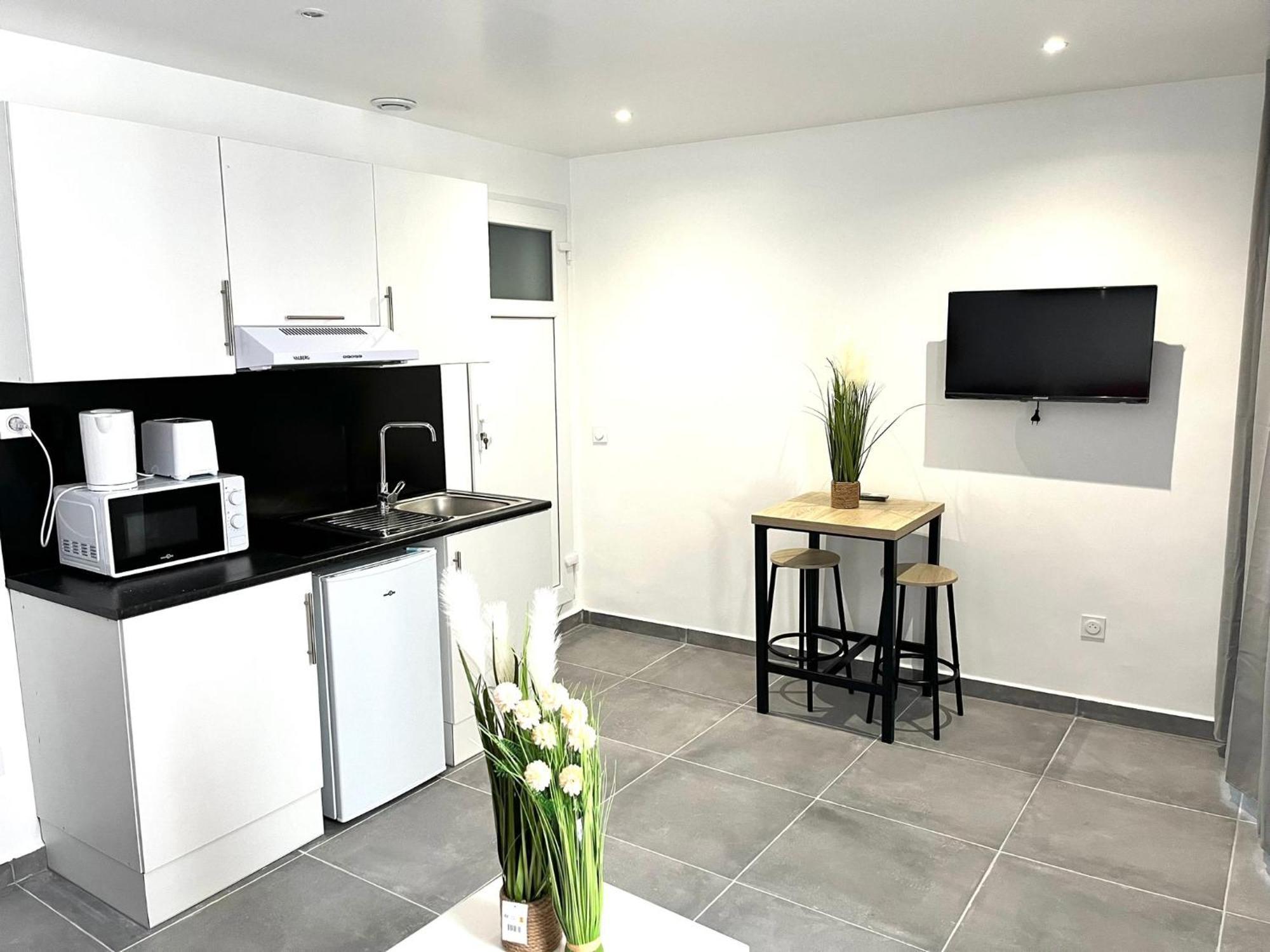 2 Studio Cosy Wifi A Meulan Экстерьер фото